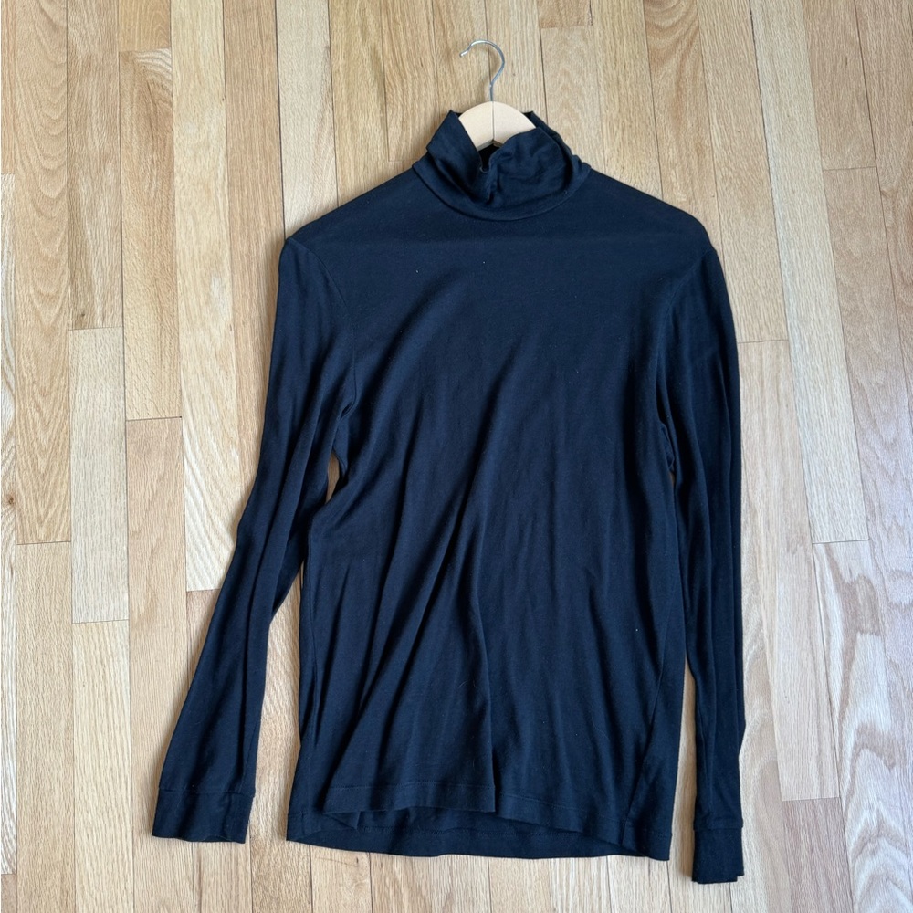 Theory cashmere blend turtleneck
